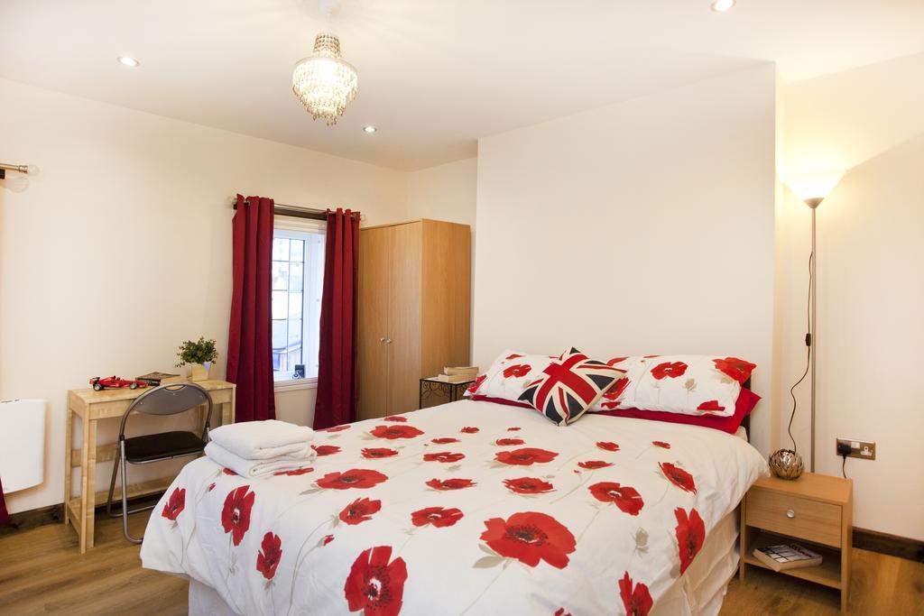 Victoria Centre Apartments: Central Shopping Hub with 24/7 Access Nottingham Room photo
